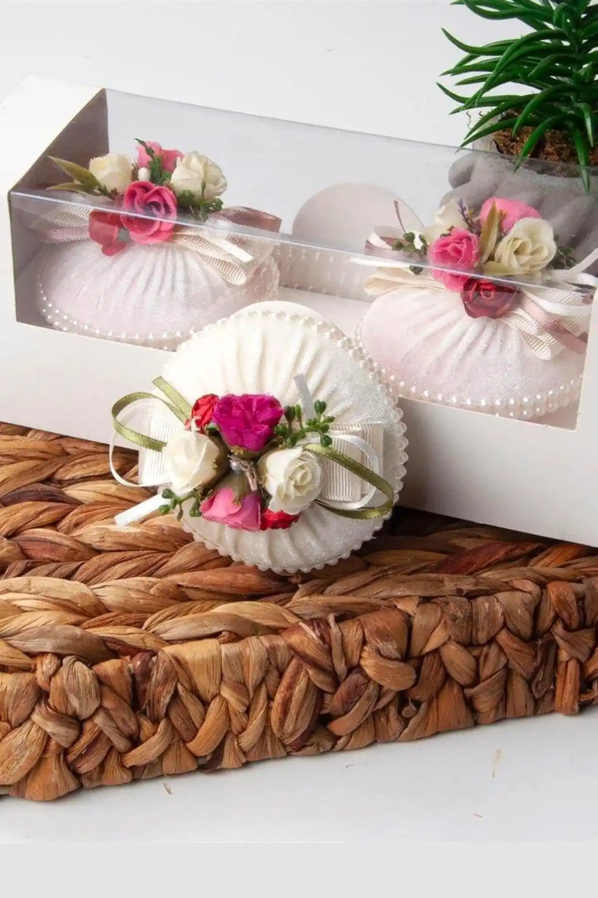 3’lü Çiçekli Dekoratif Kadife Kaplı İnci Detaylı Kokulu Sabun - Nazik Home - Yuvama Değer!