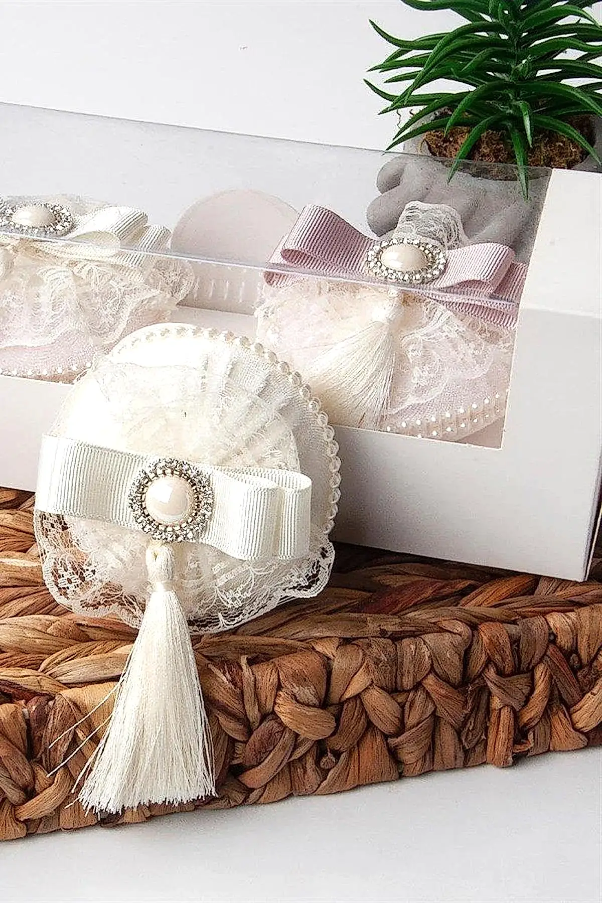 3’lü Süslü Kurdela Dantel Detaylı İnci Süslemeli Kokulu Sabun - Nazik Home - Yuvama Değer!