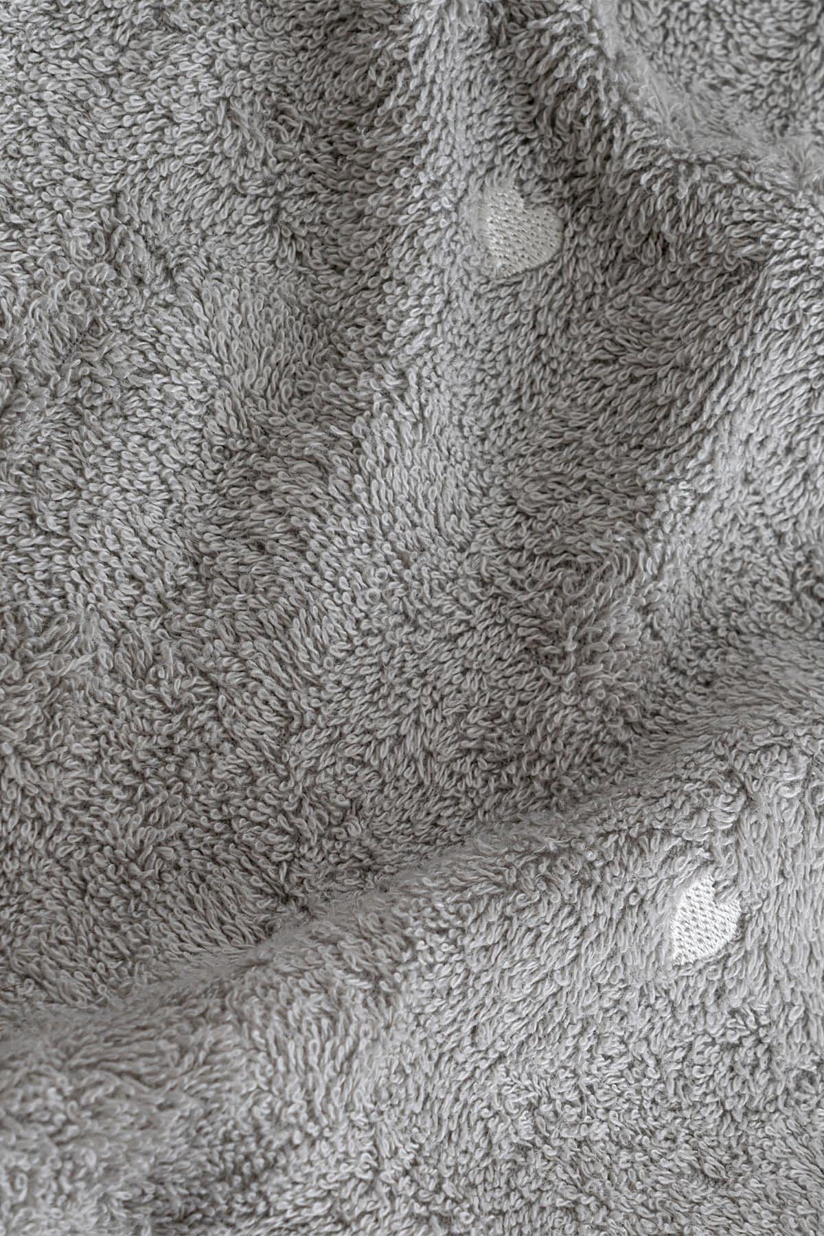 Amore Kalp Nakışlı Yüz Havlusu (50 x 90 cm)