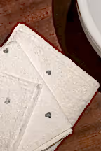 Amore Kalp Nakışlı Yüz Havlusu (50 x 90 cm)