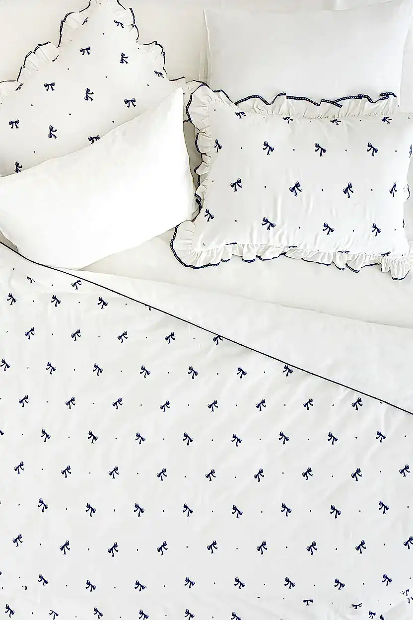 Bow Fiyonk Nakışlı Pamuk Saten Çift Kişilik 3 Parça Nevresim Set