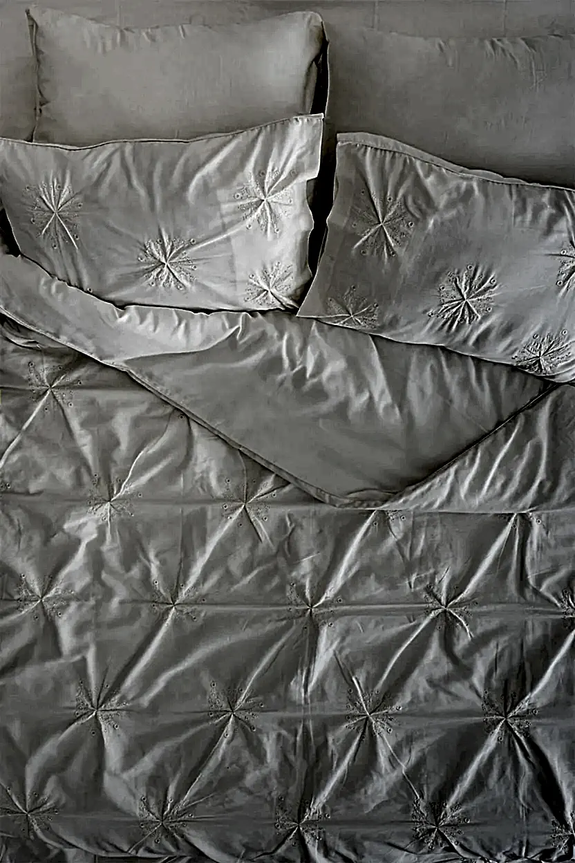 Elegant Burgu Çiçek Nakışlı Pamuk Saten Çift Kişilik 6 Parça Nevresim Takımı