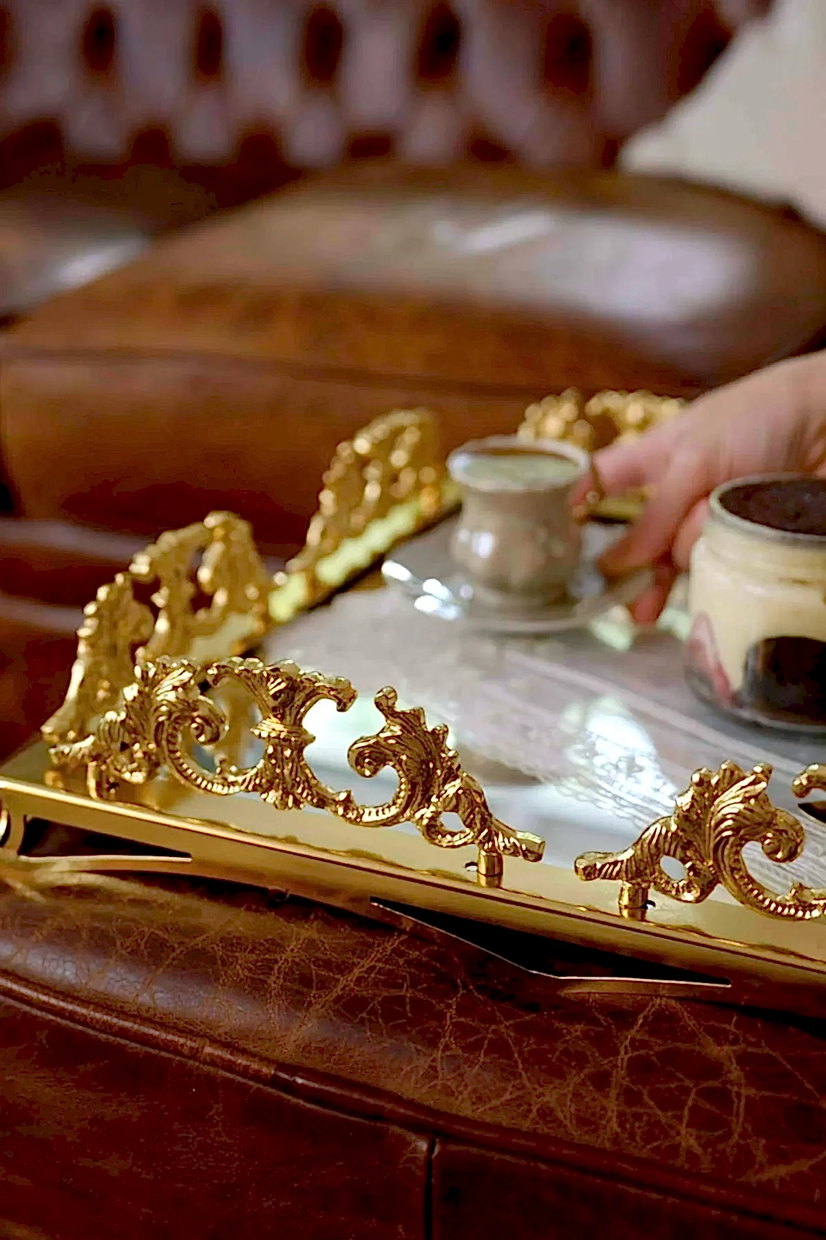 Elite Taç İşlemeli Dikdörtgen Altın Büyük Tepsi (46 x 32 cm) - Nazik Home - Yuvama Değer!