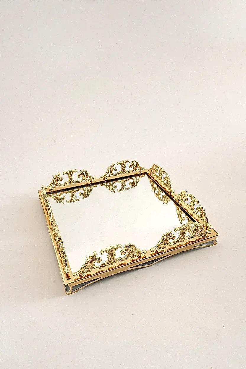 Elite Taç İşlemeli Kare Altın Orta Tepsi (37 x 37 cm) - Nazik Home - Yuvama Değer!