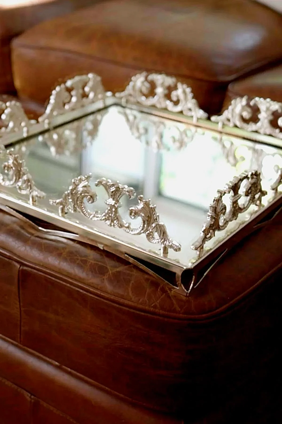 Elite Taç İşlemeli Kare Gümüş Büyük Tepsi (47 x 47 cm) - Nazik Home - Yuvama Değer!