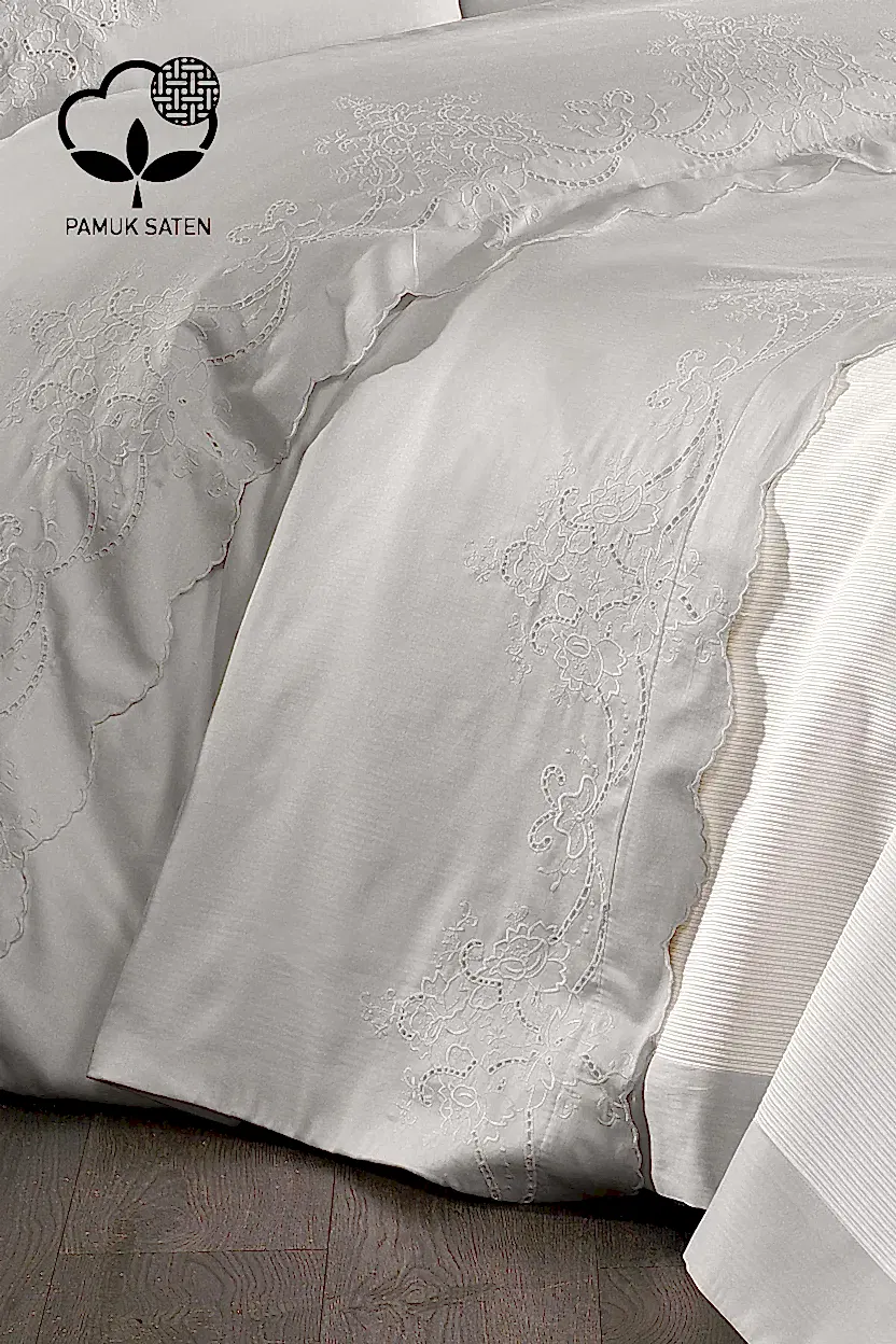 Hanedan İşlemeli Süper King Size 7 Parça Nevresim + Pike Set - Nazik Home - Yuvama Değer!