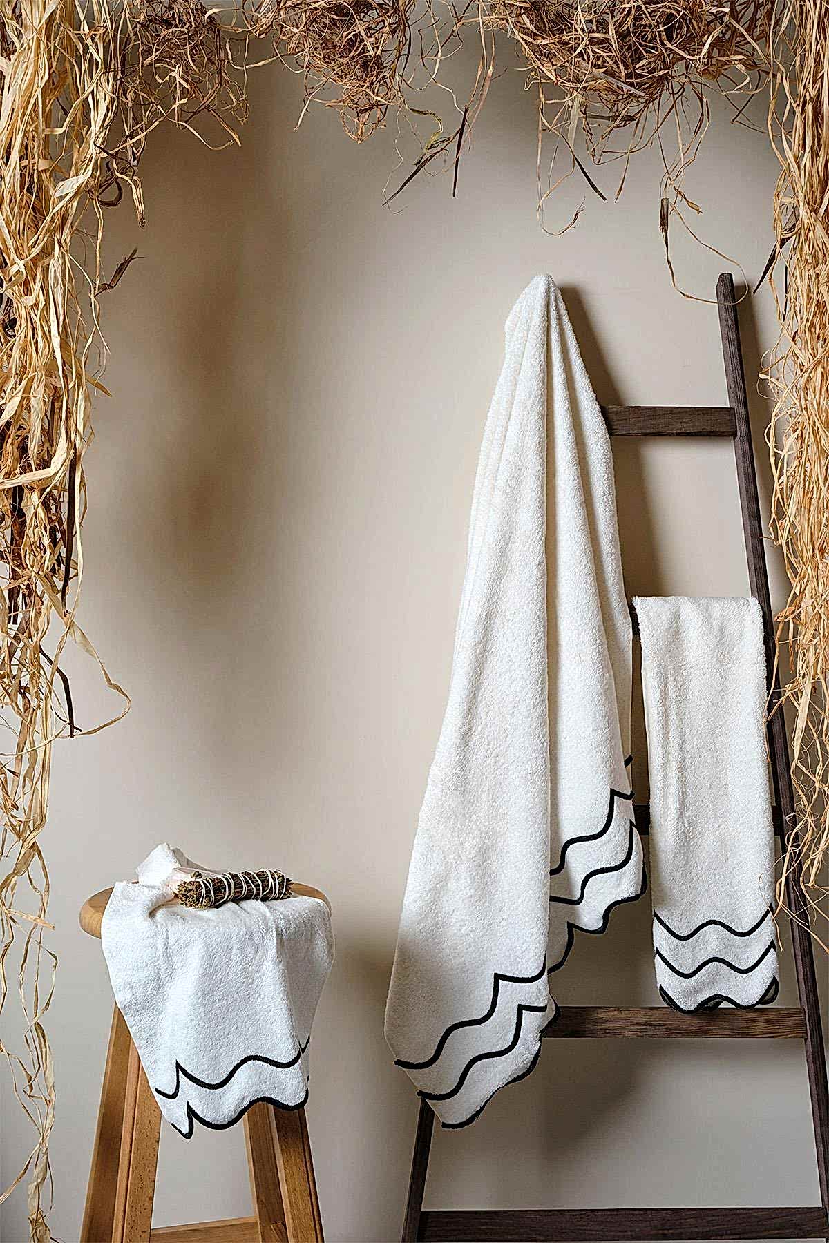 Helena El Havlusu (30 x 50 cm) - Nazik Home - Yuvama Değer!