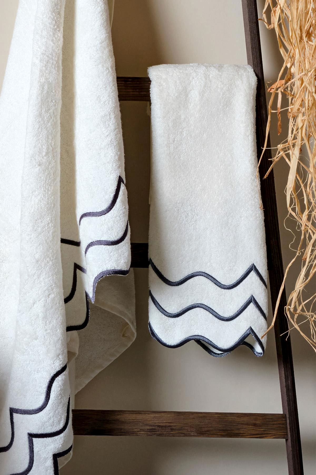 Helena Banyo Havlusu (90 x 150 cm) - Nazik Home - Yuvama Değer!