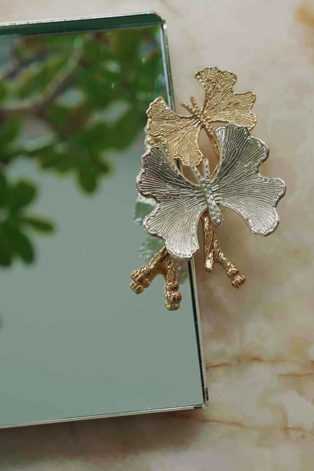 Laura Kelebek Kulplu Gümüş Mini Tepsi (22 x 15 cm) - Nazik Home - Yuvama Değer!