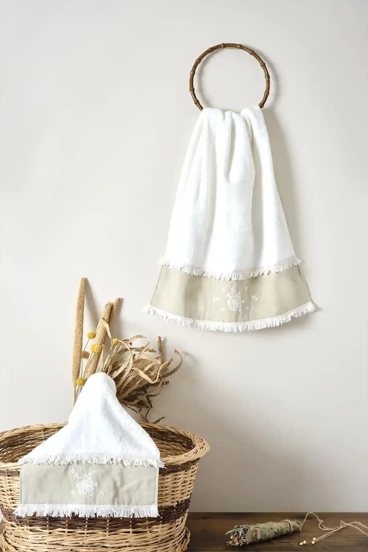 Linea Çiçek Desenli Havlu (30 x 50 cm) - Nazik Home - Yuvama Değer!