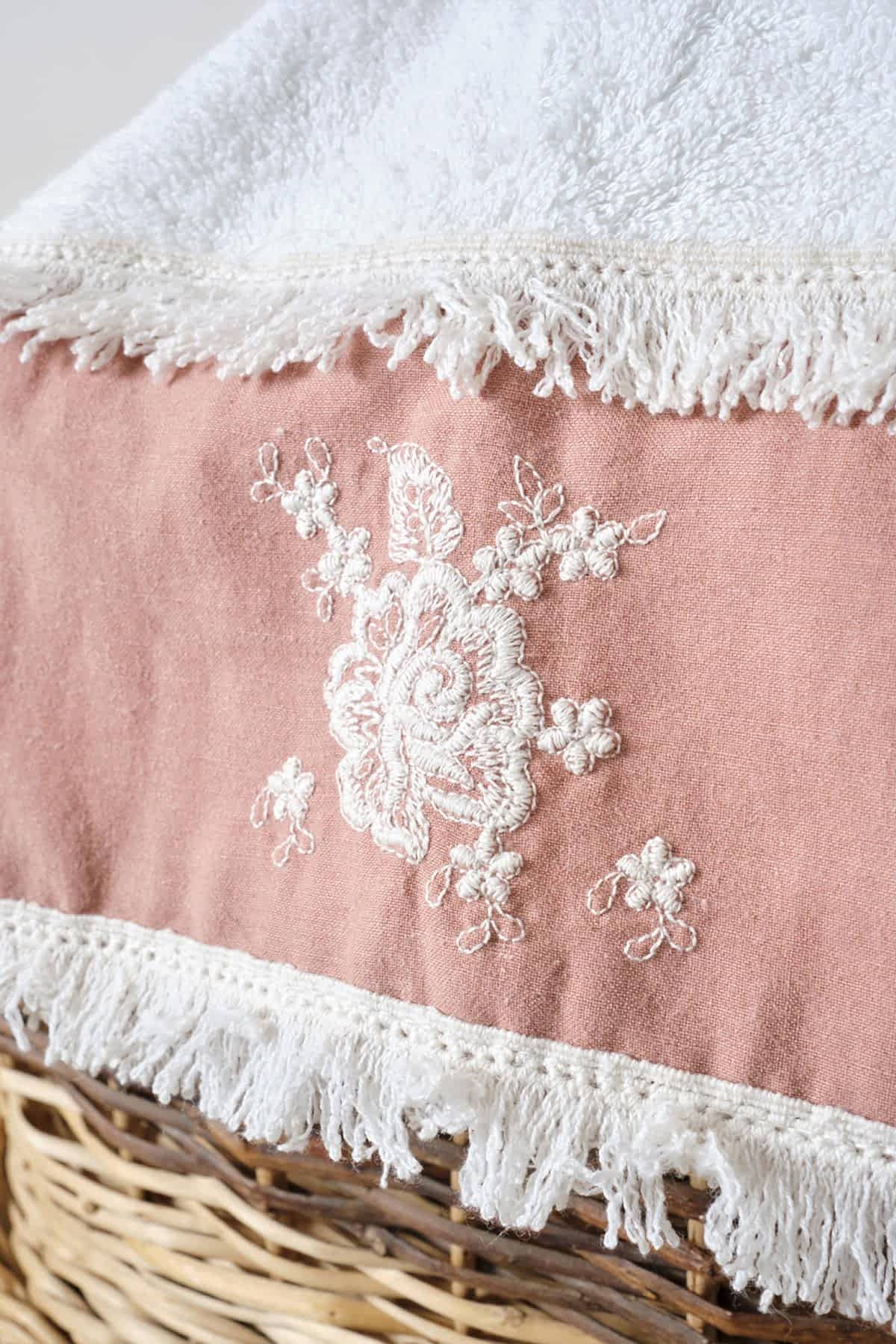 Linea Çiçek Desenli Havlu (50 x 90 cm) - Nazik Home - Yuvama Değer!