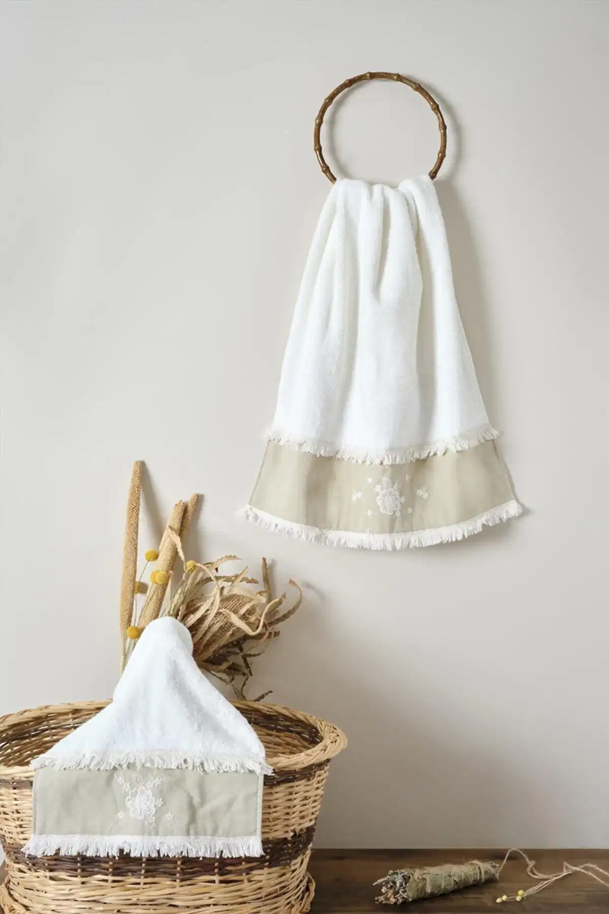 Linea Çiçek Desenli Havlu (50 x 90 cm) - Nazik Home - Yuvama Değer!