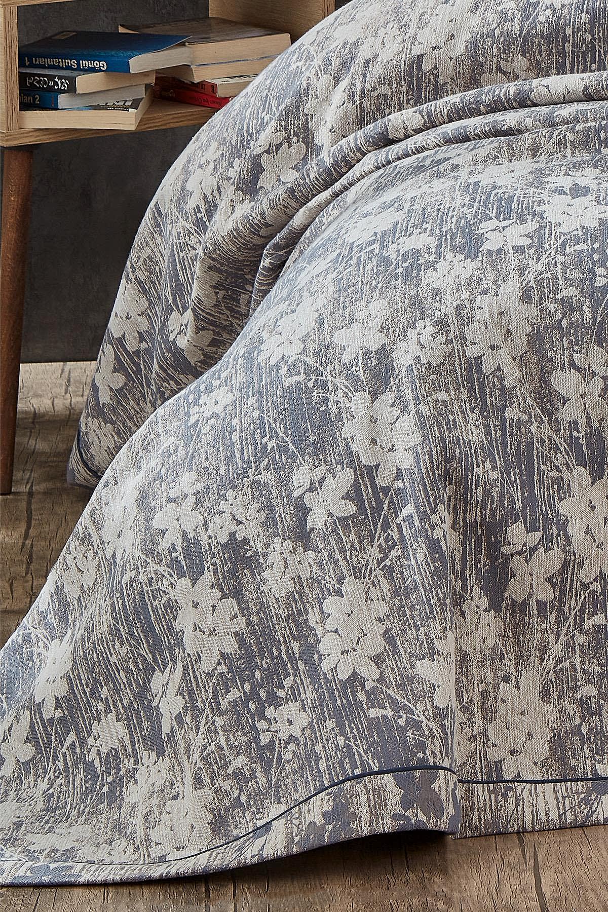 Lotus Çiçek Desenli Jakarlı Çift Kişilik Yatak Örtüsü - Nazik Home - Yuvama Değer!