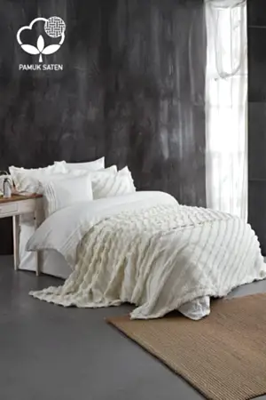 Lucas Pelüş Çift Kişilik 9 Parça Nevresim + Pike Set