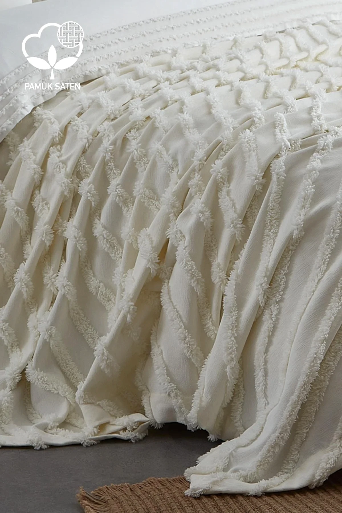 Lucas Pelüş Çift Kişilik 9 Parça Nevresim + Pike Set - Nazik Home - Yuvama Değer!