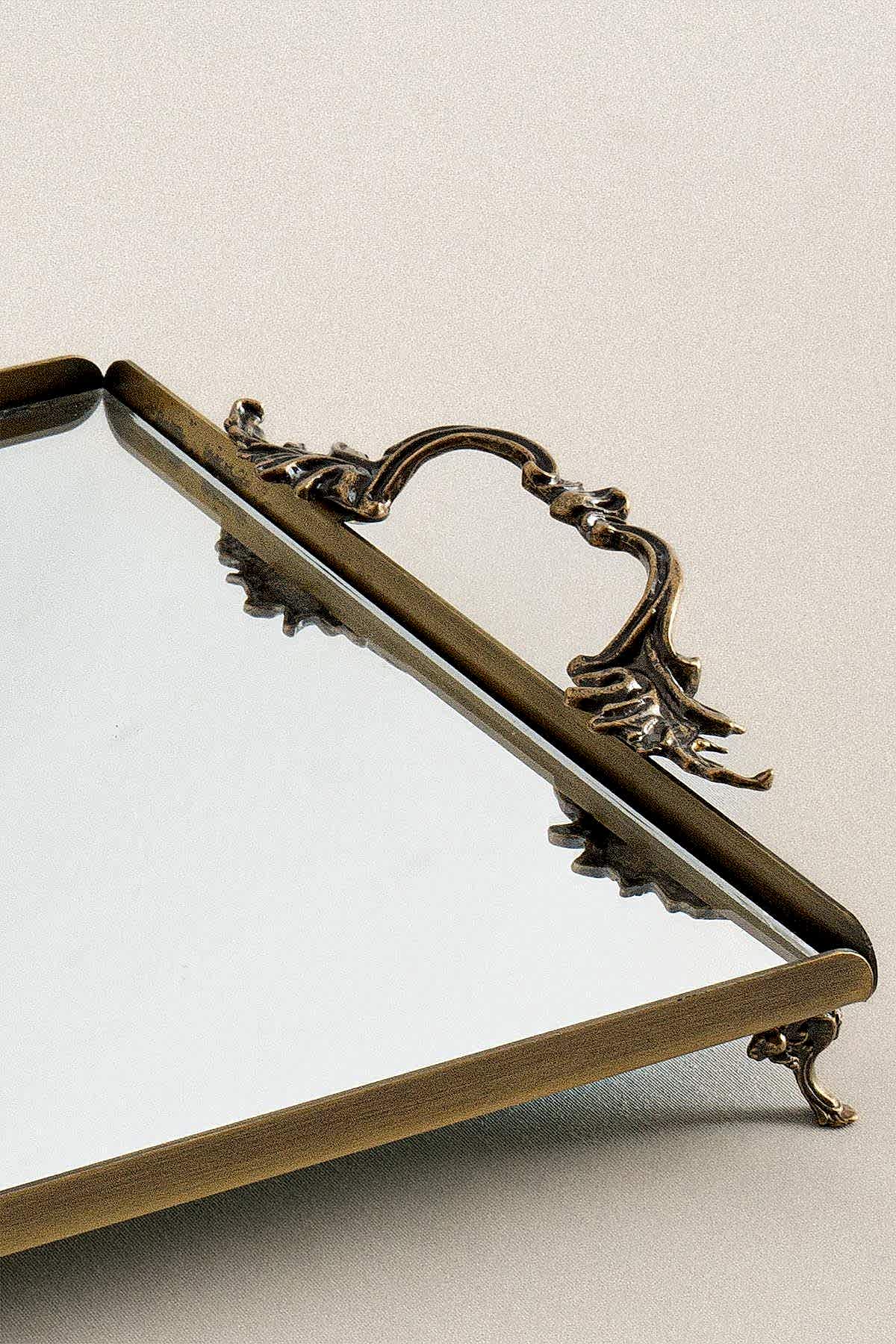 Mabel Zarif Kulplu Eskitme Büyük Tepsi (40 x 26 cm) - Nazik Home - Yuvama Değer!