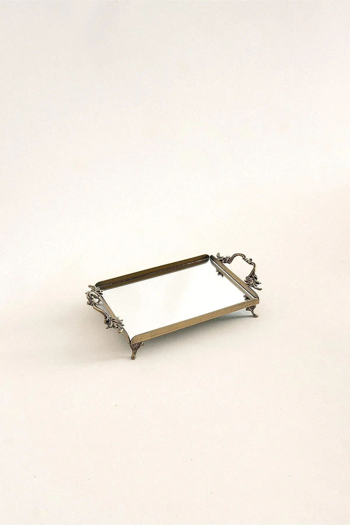 Mabel Zarif Kulplu Eskitme Mini Tepsi (25 x 15 cm) - Nazik Home - Yuvama Değer!