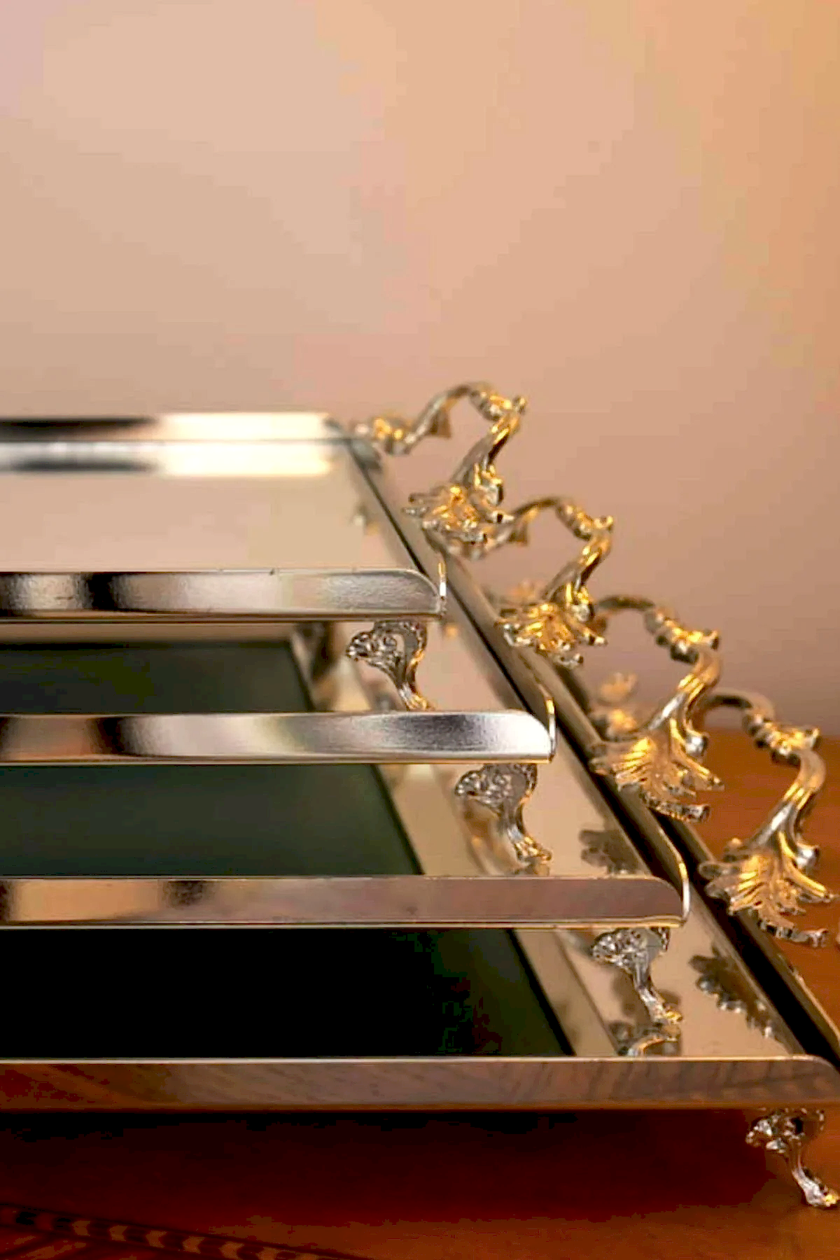 Mabel Zarif Kulplu Gümüş Mini Tepsi (25 x 15 cm) - Nazik Home - Yuvama Değer!