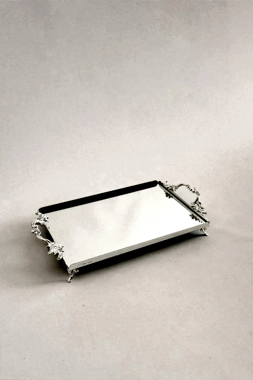 Mabel Zarif Kulplu Gümüş Orta Tepsi (32 x 22 cm) - Nazik Home - Yuvama Değer!