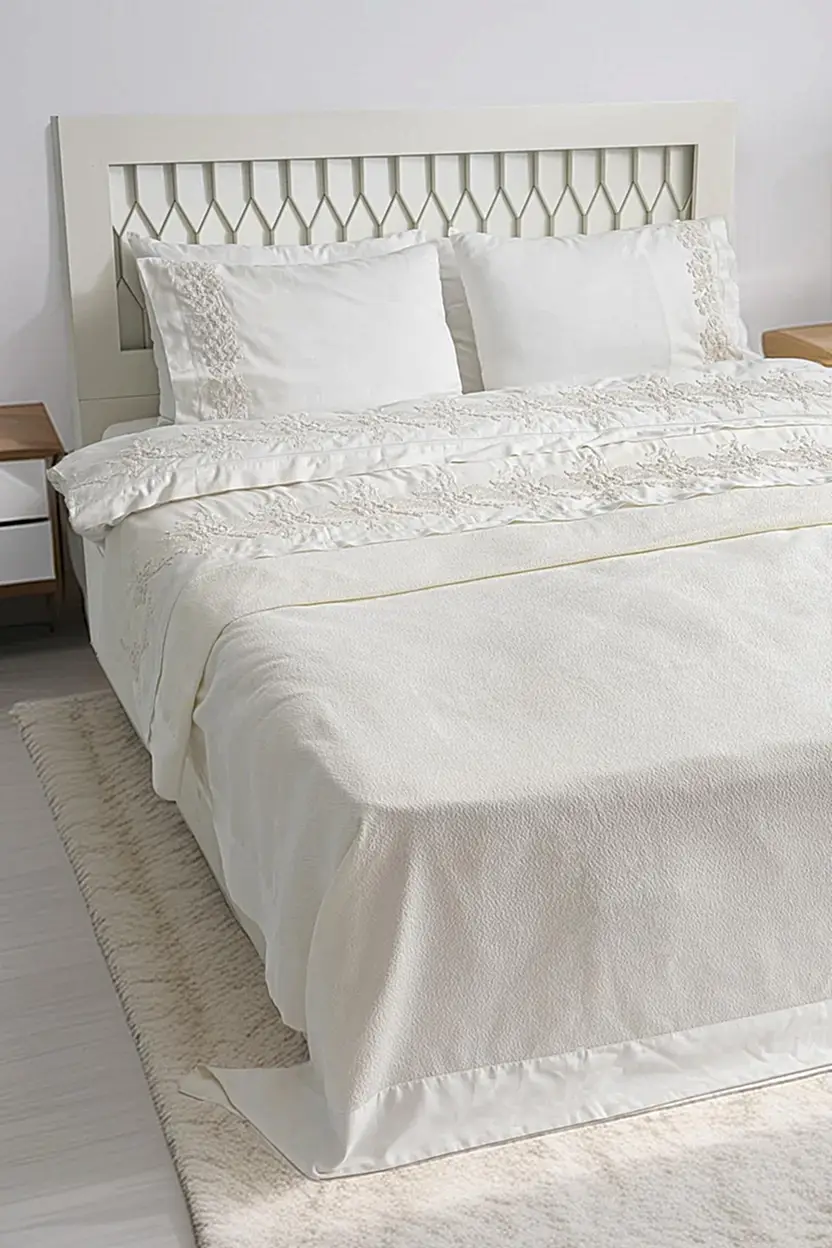 Madeira 3 Boyutlu Örgü Çiçek İşlemeli Çift Kişilik 7 Parça Nevresim + Pike Set