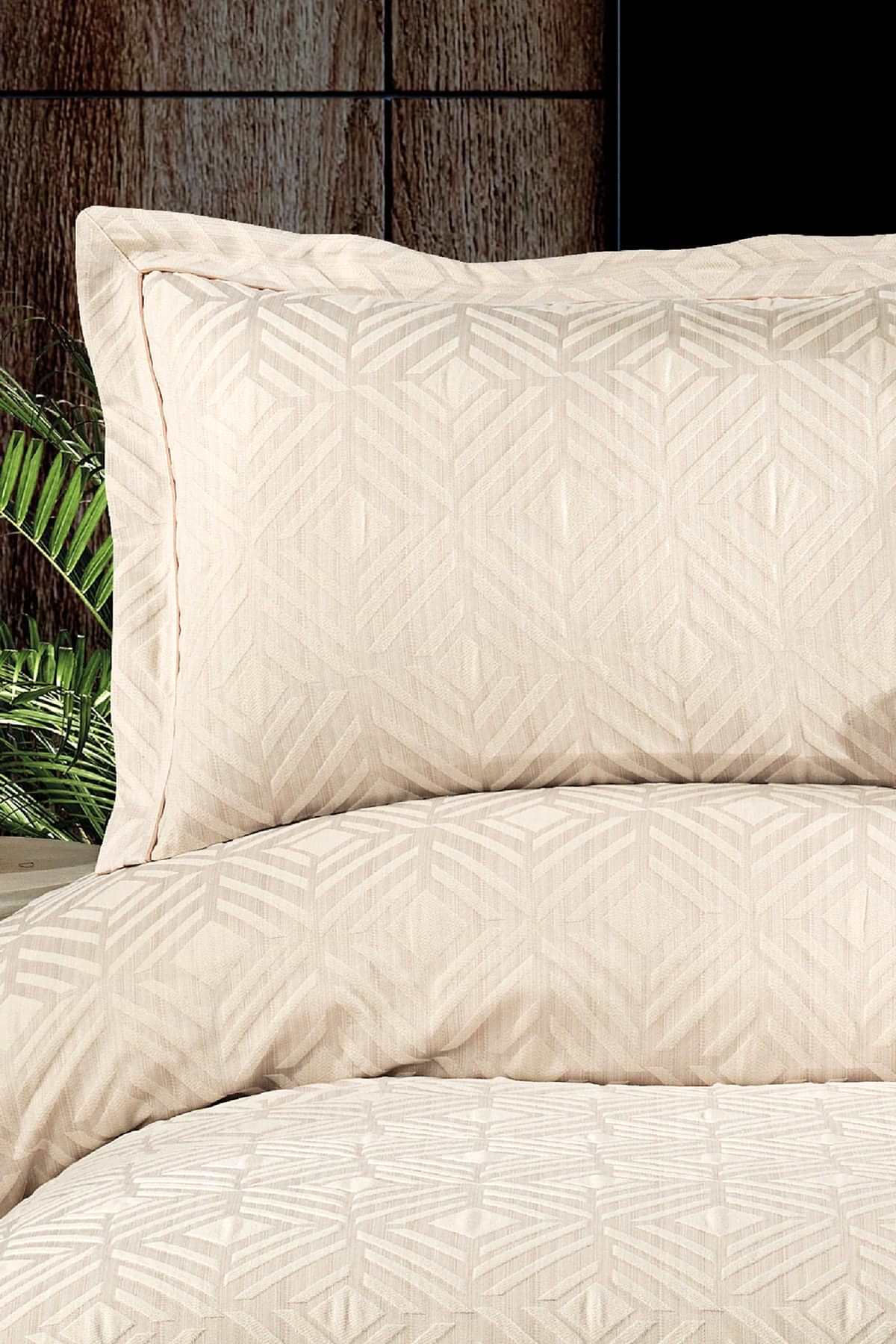 Malta Geometrik Desenli Jakarlı Çift Kişilik Yatak Örtüsü - Nazik Home - Yuvama Değer!