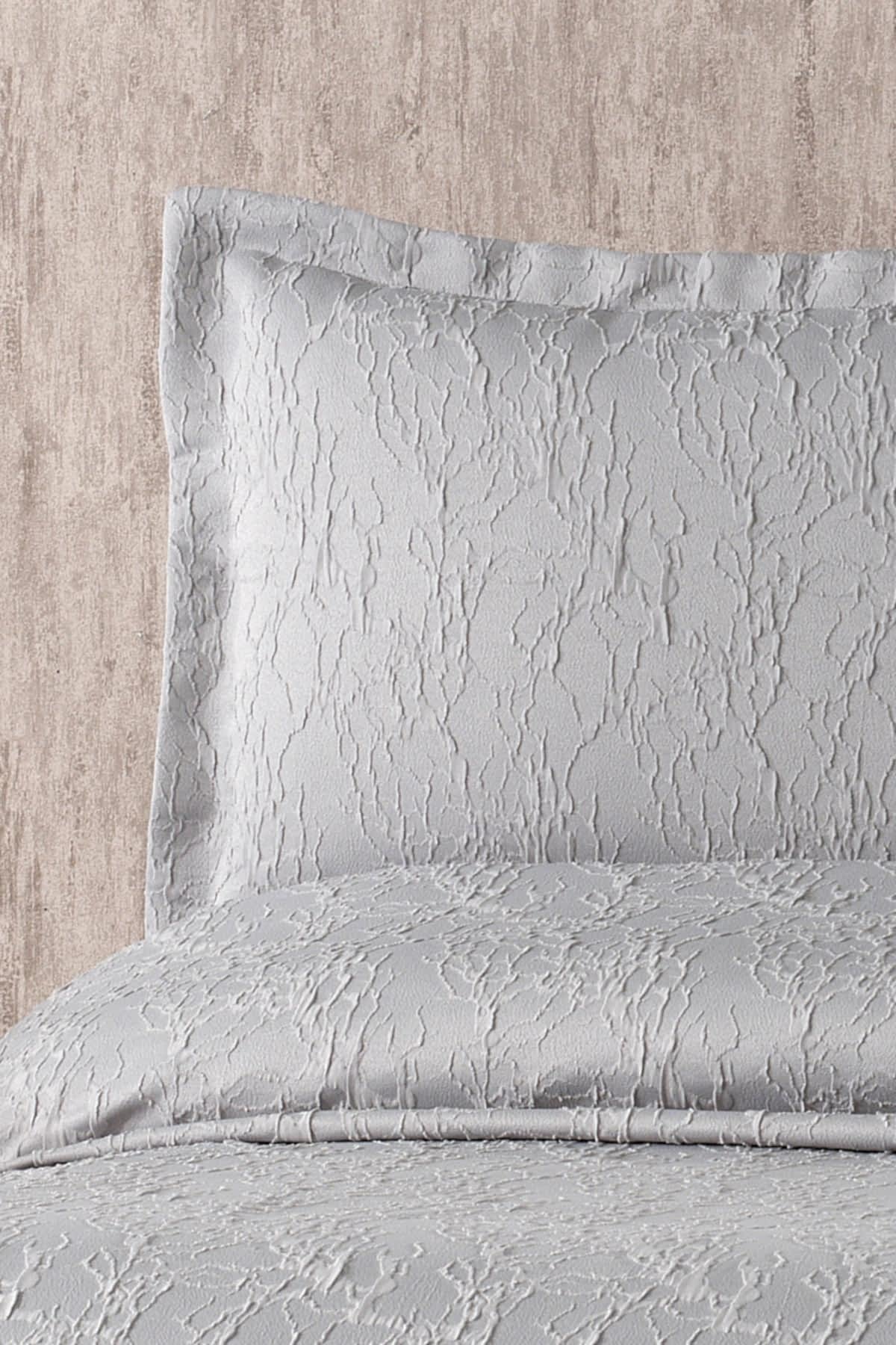 Mitra İşlemeli Tek Kişilik Yatak Örtüsü