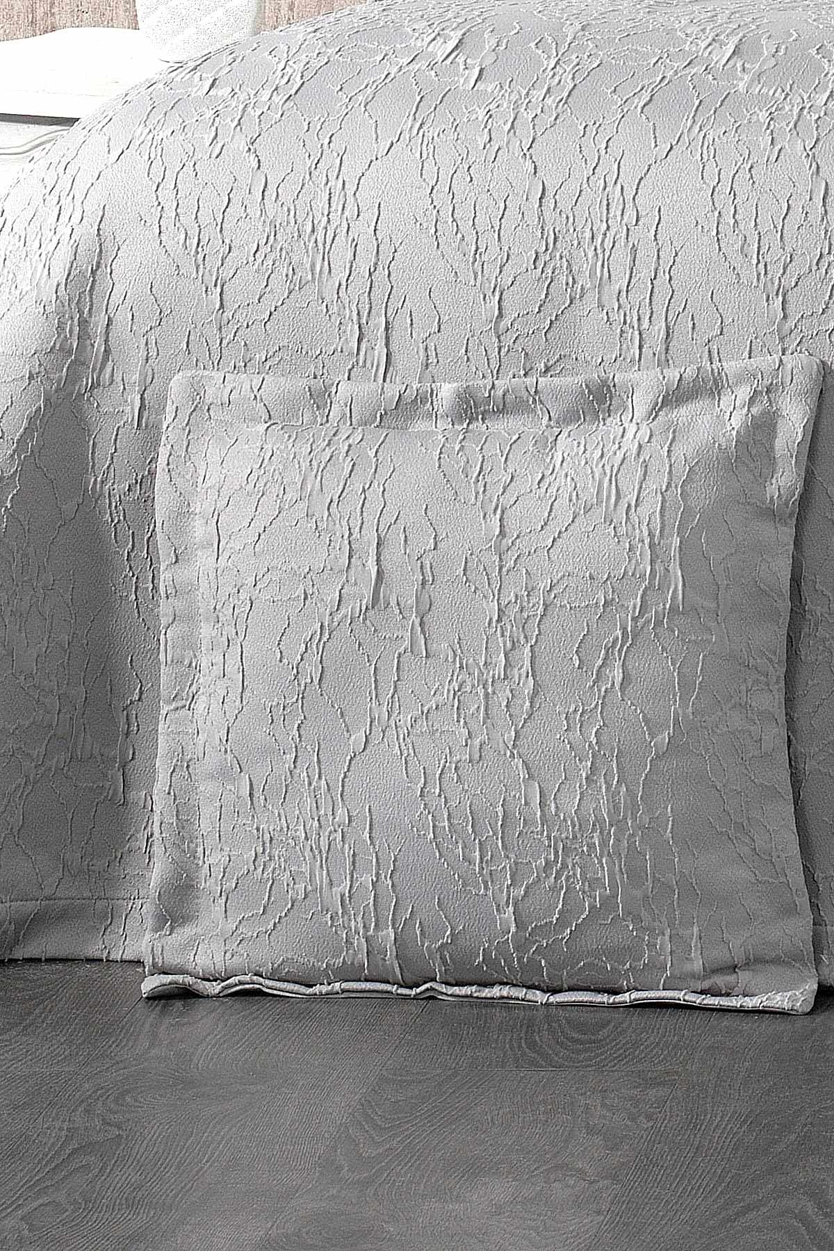 Mitra İşlemeli Tek Kişilik Yatak Örtüsü