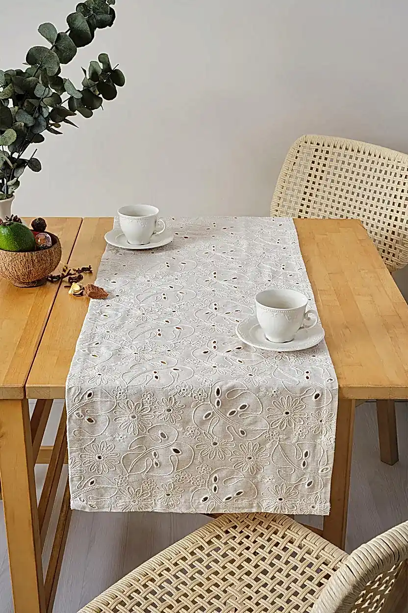 Nill İşlemeli Runner (40 x 140 cm) - Nazik Home - Yuvama Değer!