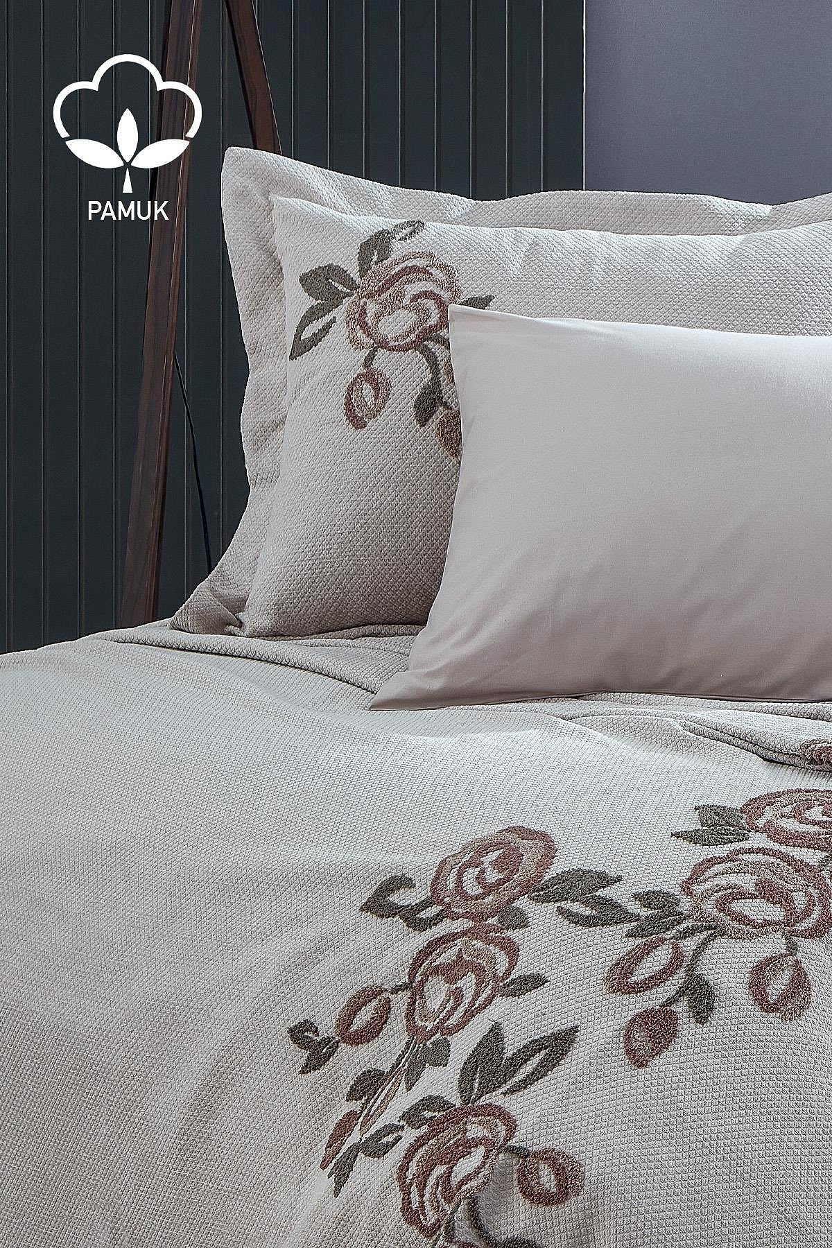 Oasis Çiçek Nakışlı Çift Kişilik 9 Parça Nevresim + Pike Set - Nazik Home - Yuvama Değer!