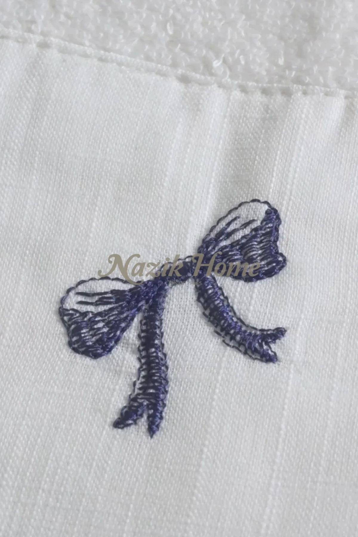 Serena Fiyonk Nakışlı El Havlusu (30 x 50 cm)