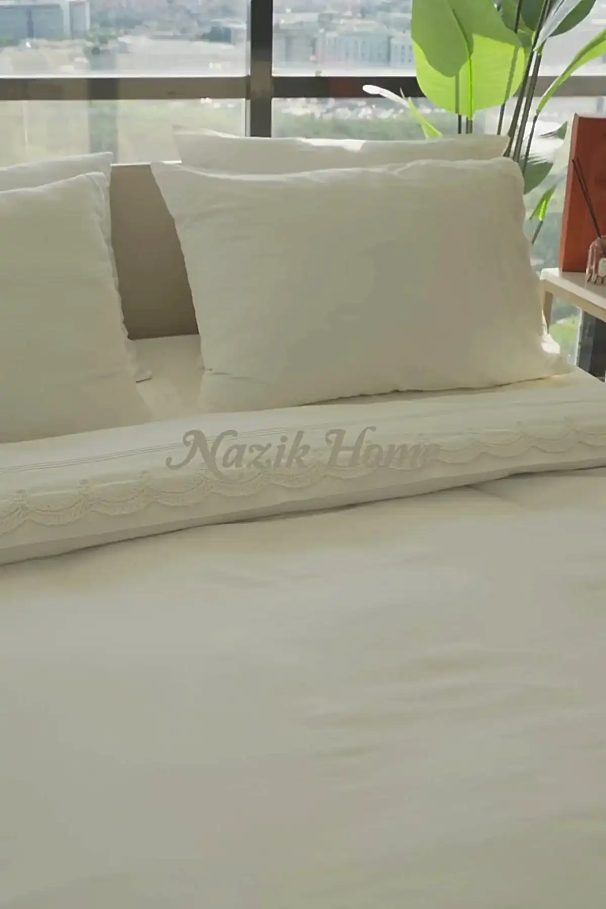 Ramos Nakış İşlemeli Pamuk Saten Çift Kişilik 6 Parça Nevresim Takımı