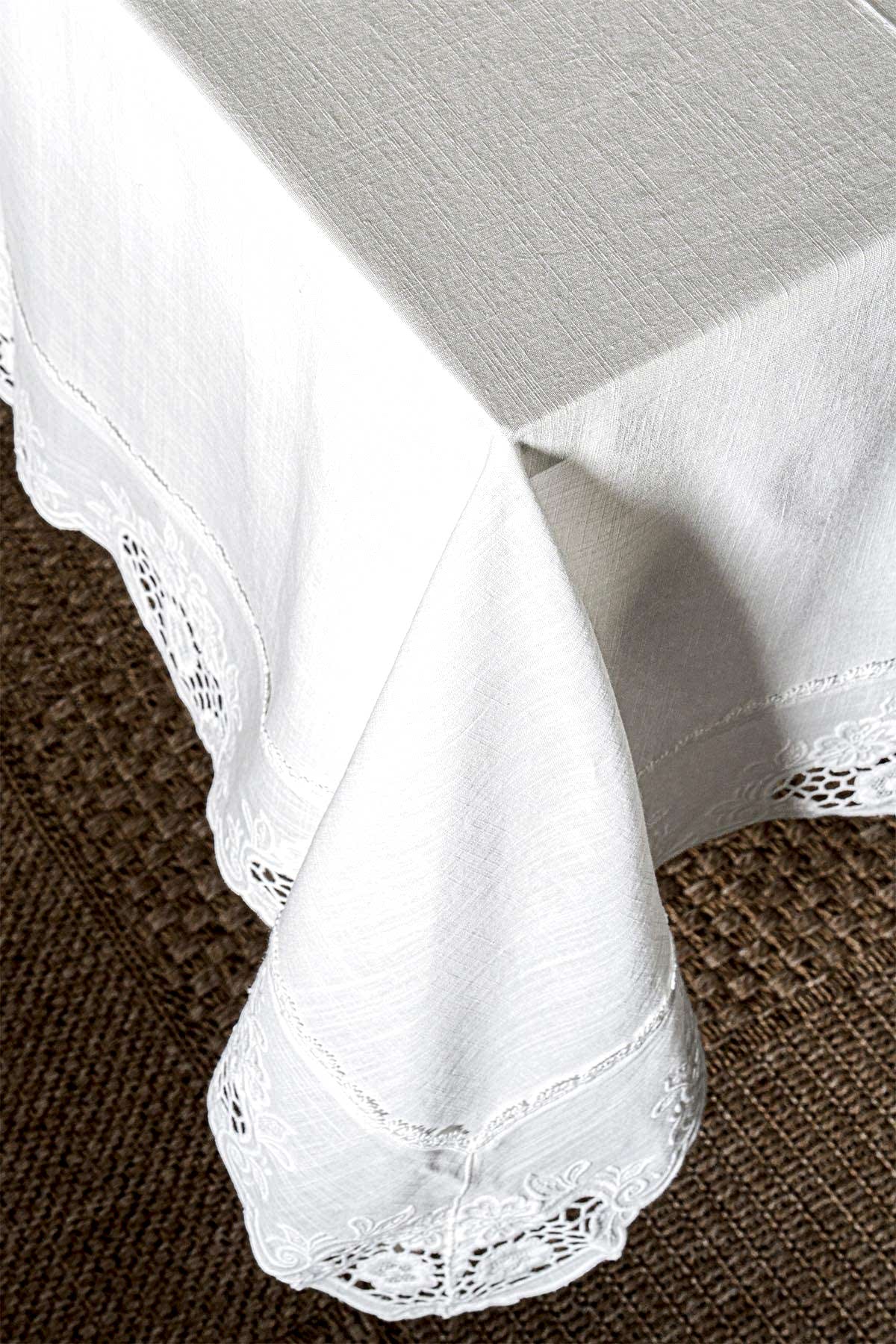 Puerta Çiçek İşlemeli Leke Tutmaz Dertsiz Masa Örtüsü (160 x 260 cm)