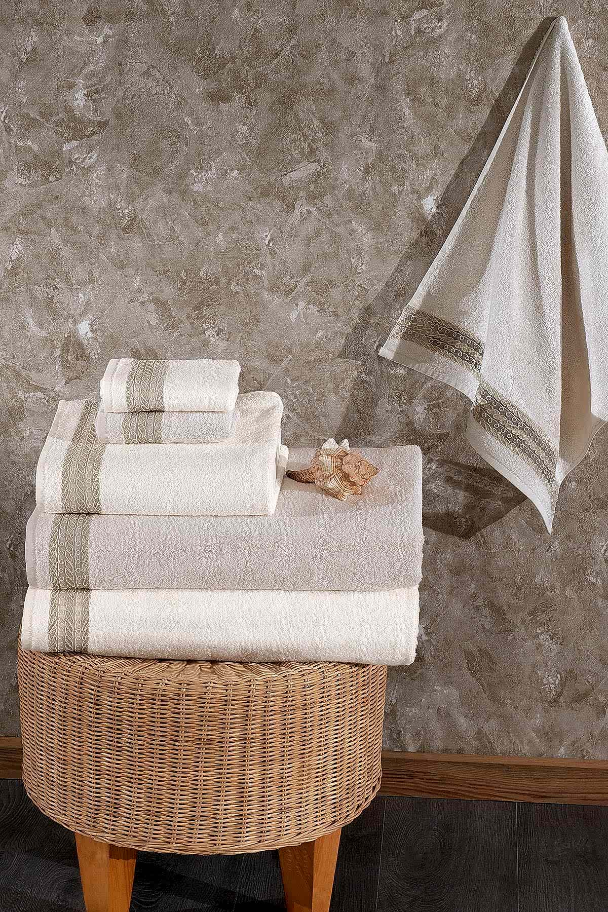 Rasta Nakışlı Banyo Havlusu (90 x 150 cm) - Nazik Home - Yuvama Değer!