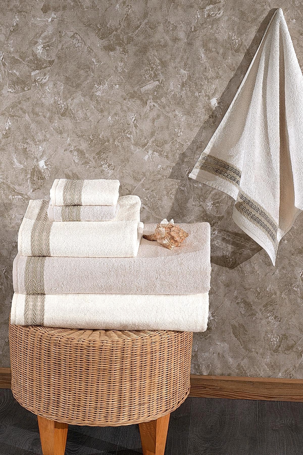 Rasta Nakışlı Banyo Havlusu (90 x 150 cm) - Nazik Home - Yuvama Değer!