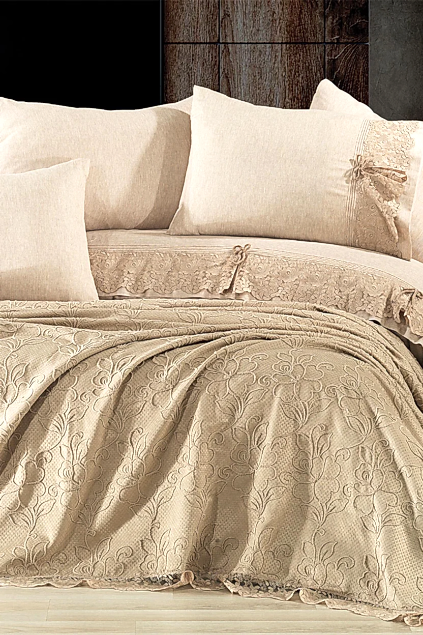 Rosella Dantelli Çift Kişilik 7 Parça Nevresim + Pike Set