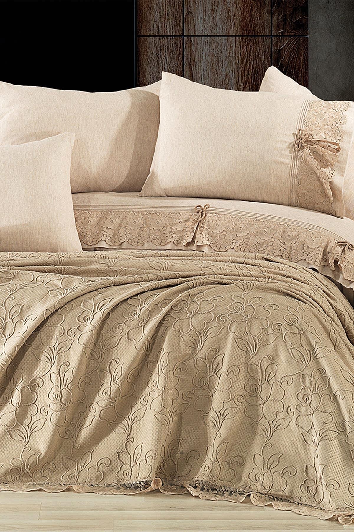 Rosella Dantelli Çift Kişilik 7 Parça Nevresim + Pike Set