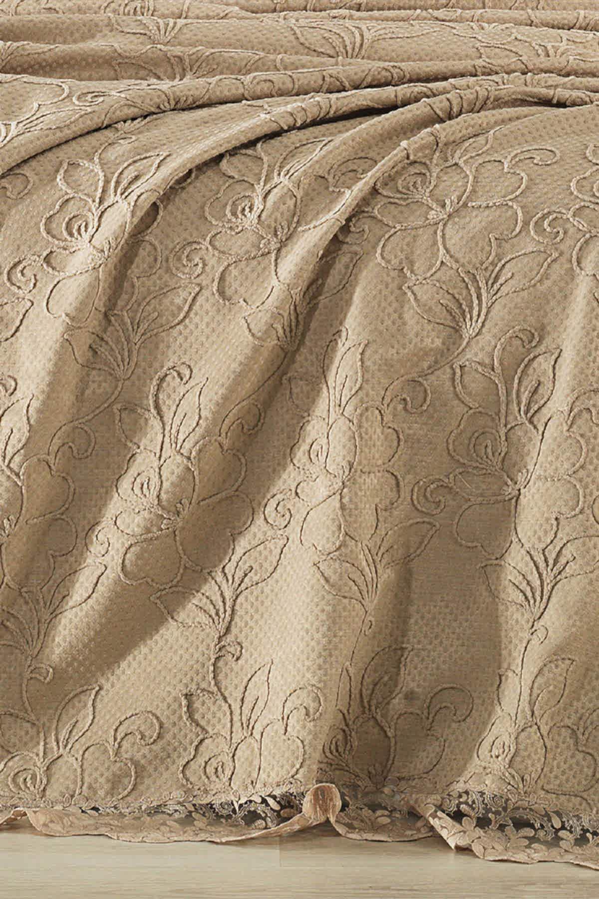 Rosella Dantelli Çift Kişilik 7 Parça Nevresim + Pike Set