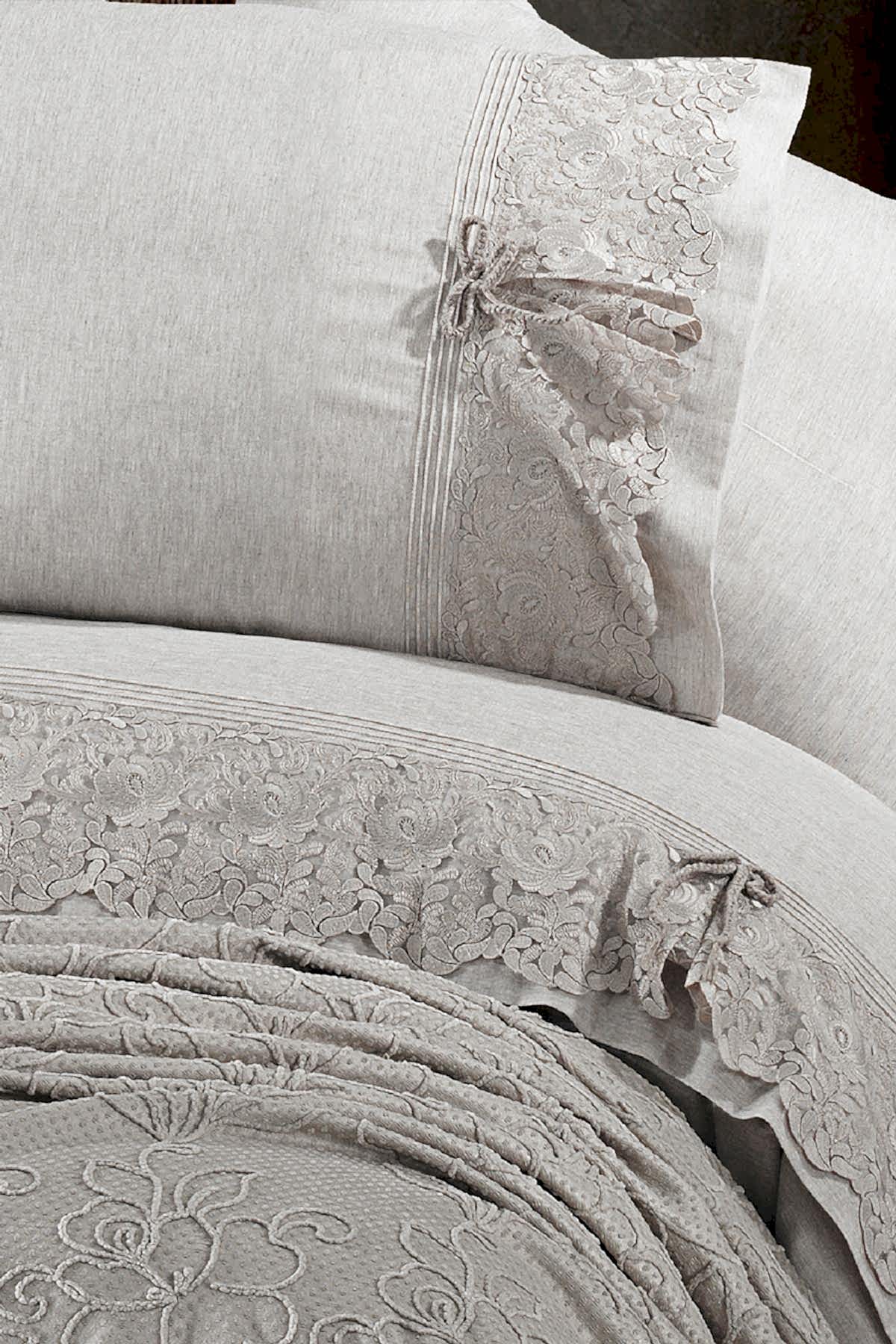 Rosella Dantelli Çift Kişilik 7 Parça Nevresim + Pike Set