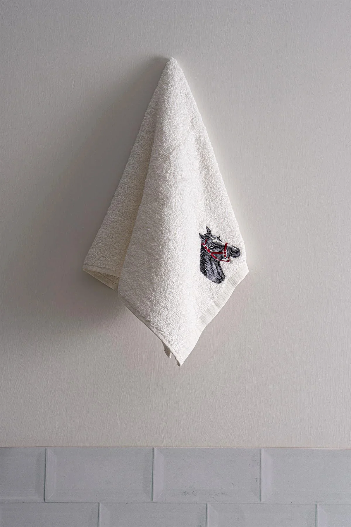 Safari Serisi Hayvan Nakışlı El Havlusu (30 x 50 cm)