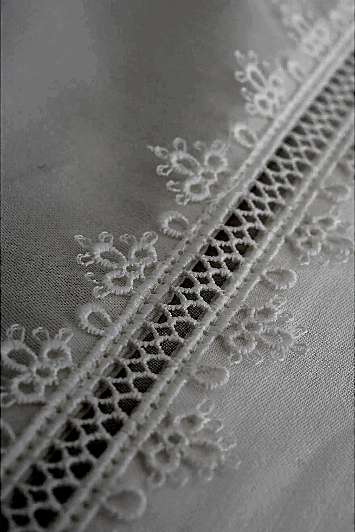 Sena Bebek İşlemeli Pamuk Saten 4 Parça Nevresim Takımı