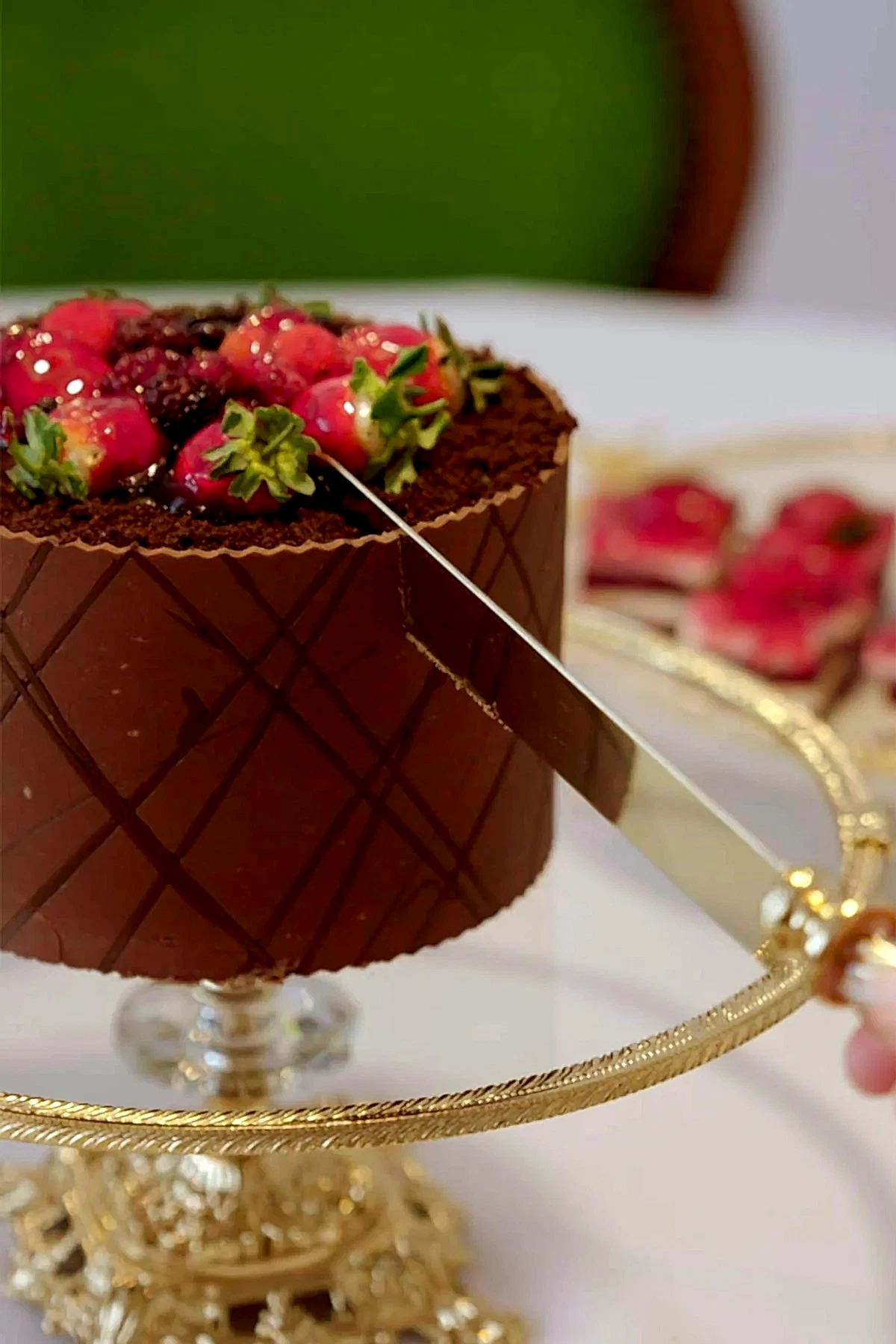 Sierra Altın Detaylı Ayaklı Sunumluk Yuvarlak (25 cm) - Nazik Home - Yuvama Değer!