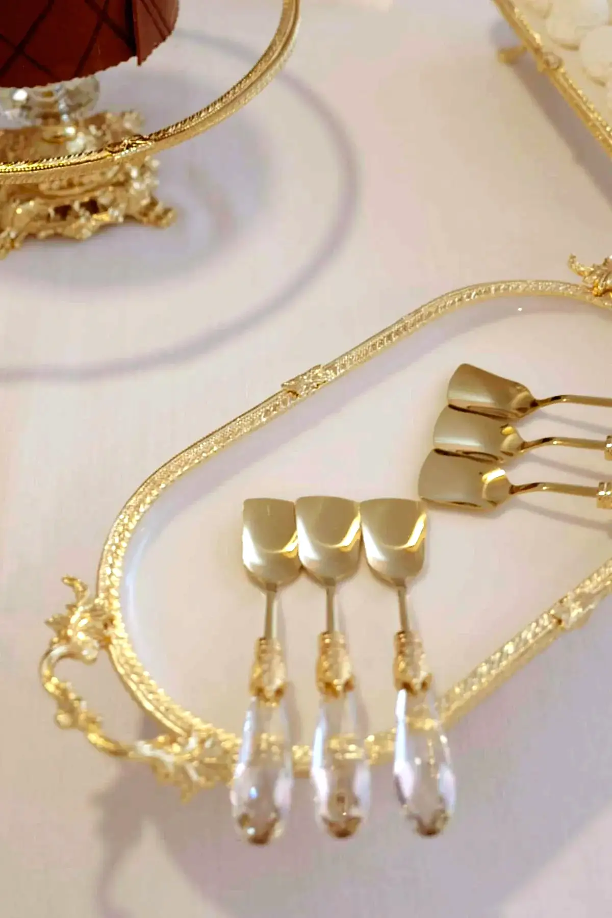 Sierra Altın Detaylı Kulplu Porselen Sunumluk Oval (25 x 15 cm) - Nazik Home - Yuvama Değer!