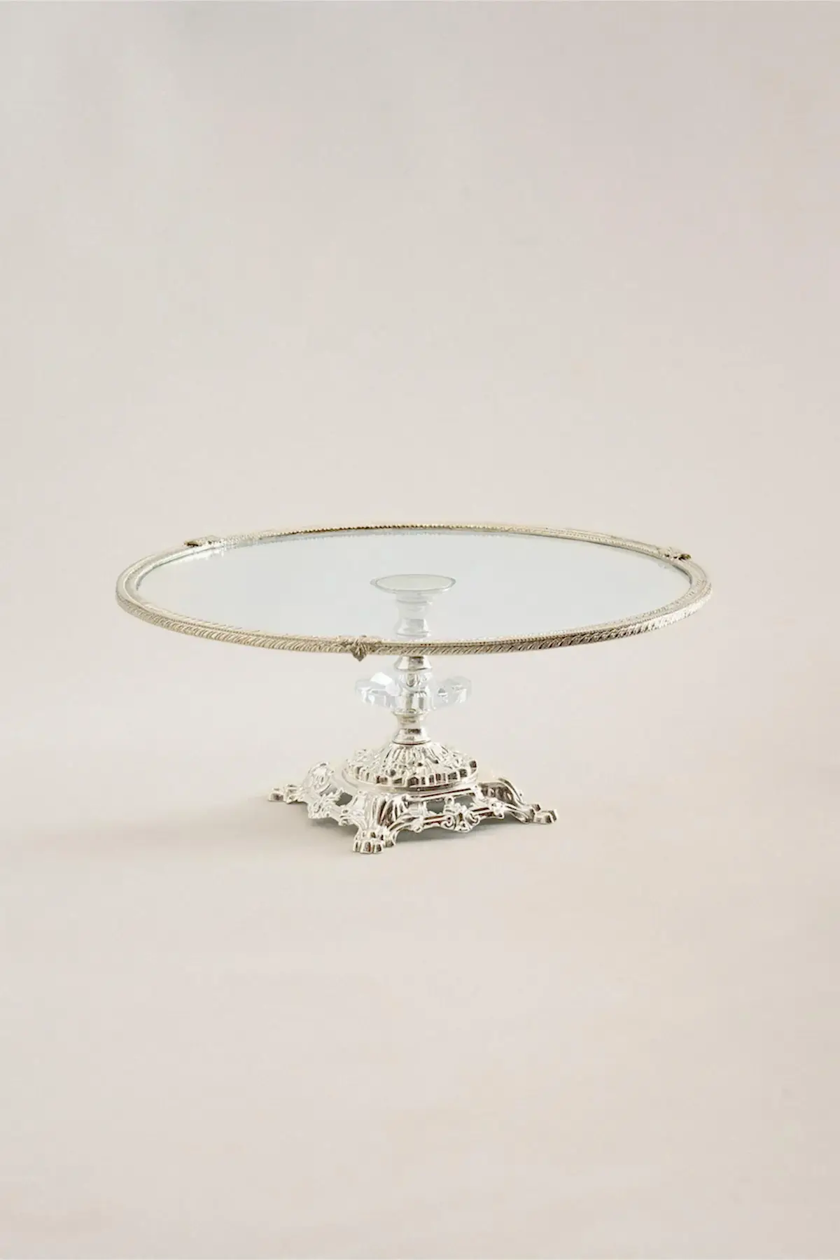Sierra Gümüş Detaylı Ayaklı Sunumluk Yuvarlak (29 cm) - Nazik Home - Yuvama Değer!