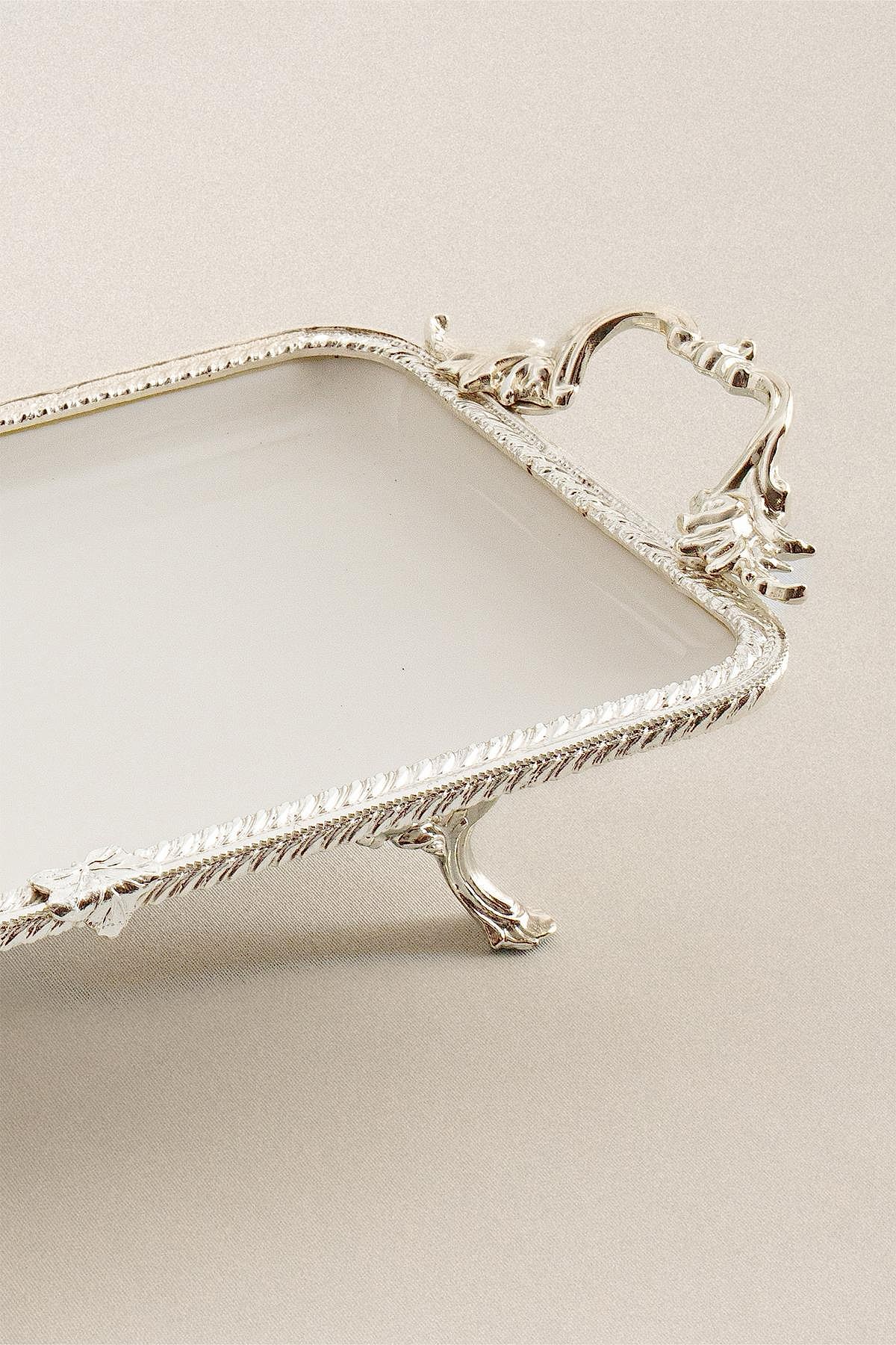 Sierra Gümüş Detaylı Kulplu Porselen Sunumluk Dikdörtgen (30 x 14 cm) - Nazik Home - Yuvama Değer!