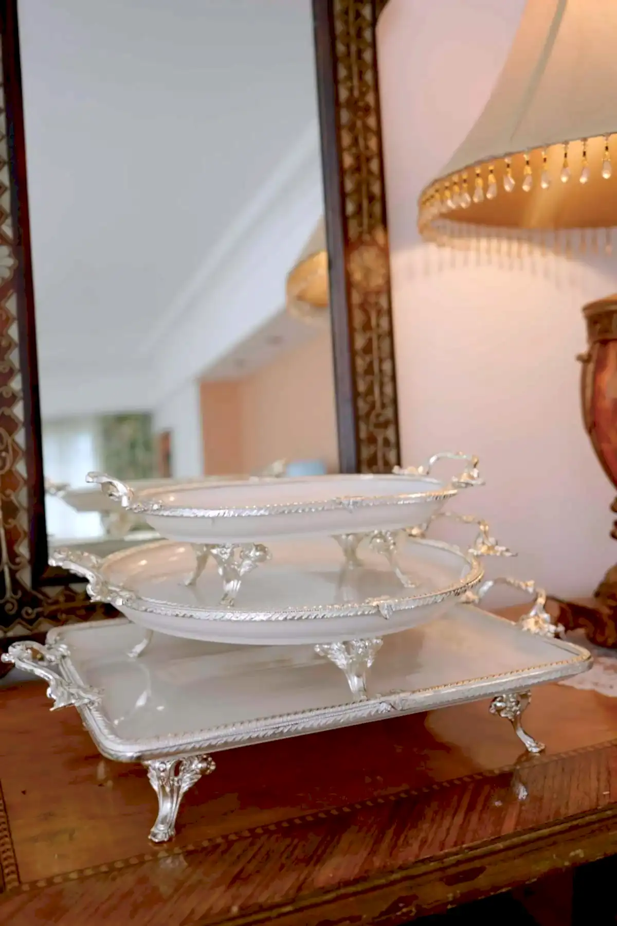 Sierra Gümüş Detaylı Kulplu Porselen Sunumluk Dikdörtgen (35 x 26 cm)