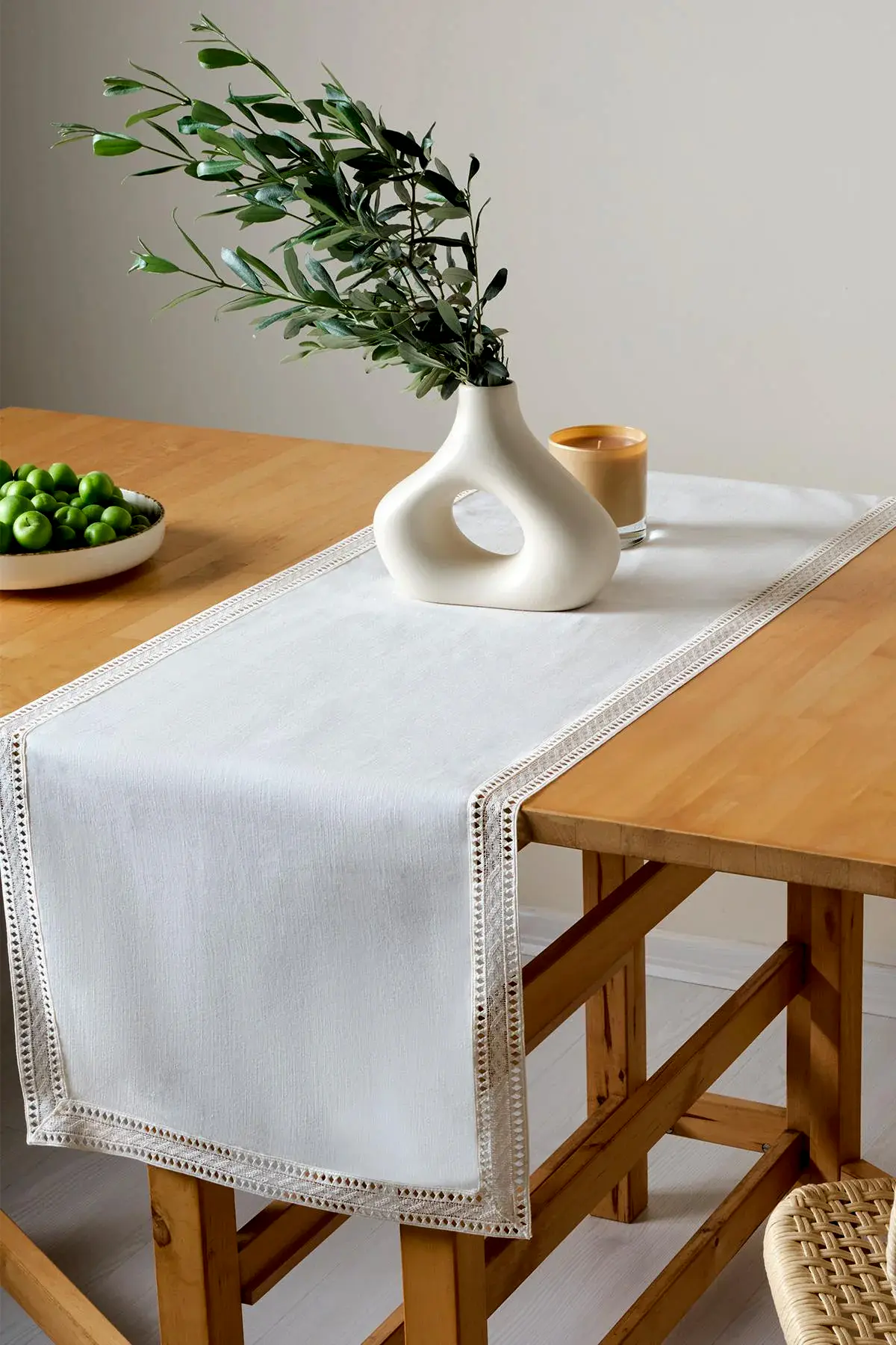 Strada Dantelli Runner (40 x 140 cm) - Nazik Home - Yuvama Değer!