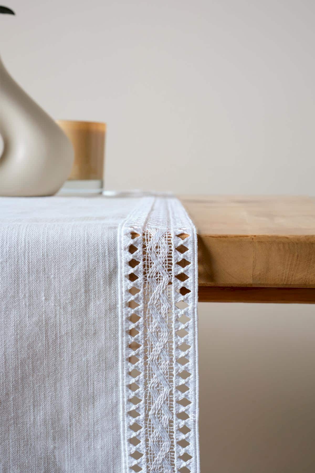 Strada Dantelli Runner (40 x 140 cm) - Nazik Home - Yuvama Değer!