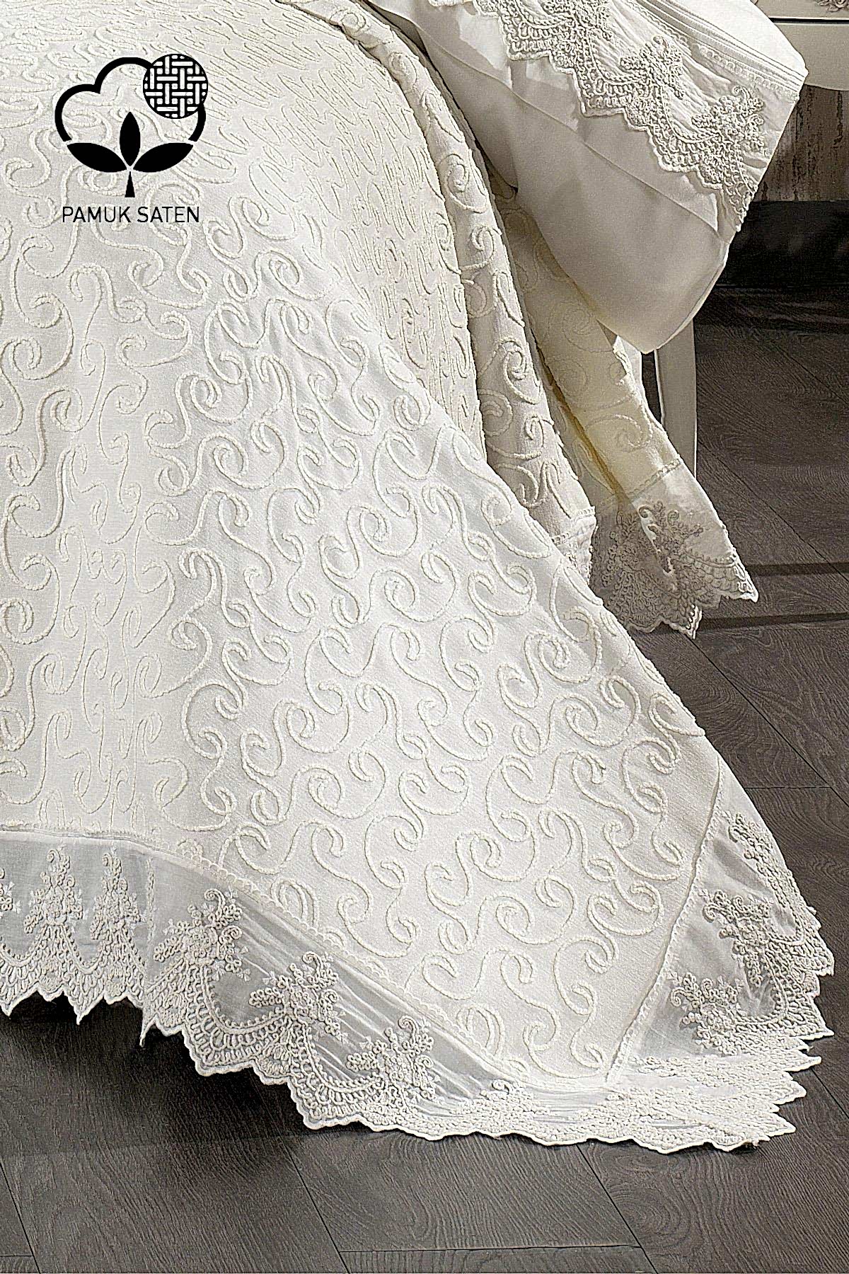 Tual İşlemeli Süper King Size 7 Parça Nevresim + Pike Set - Nazik Home - Yuvama Değer!